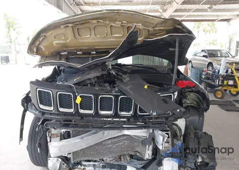 2021 Jeep Compass Latitude Fwd z USA, uszkodzony, nr VIN 3C4NJCBB6MT514382